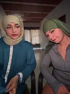 lalilamassu1 online show from September 30, 9:42 pm