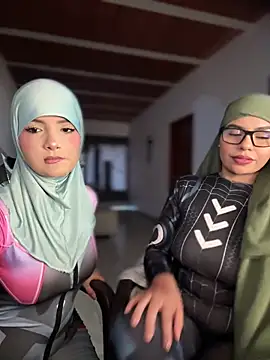 lalilamassu1 online show from February 26, 10:09 pm