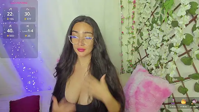 zara41 online show from March 14, 4:45 pm