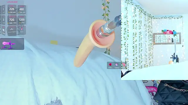 Tiffanny Love  online show from March 17, 9:33 am