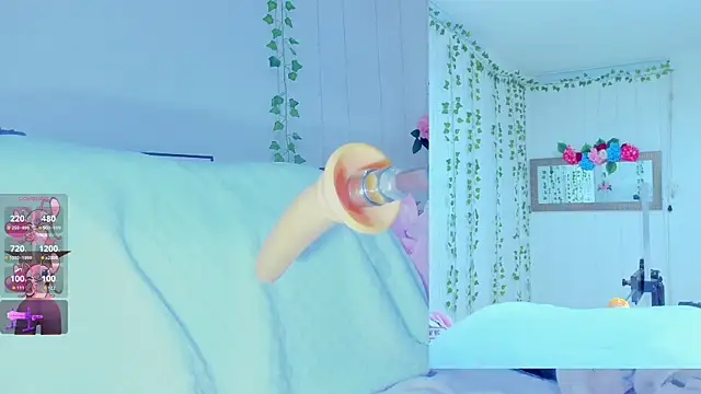 Tiffanny Love  online show from September 18, 4:25 am