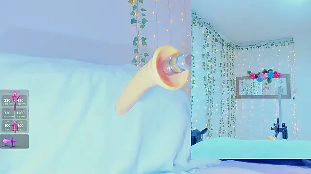 Tiffanny Love  online show from October 3, 9:28 am