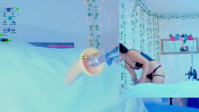 Tiffanny Love  online show from October 13, 9:20 am