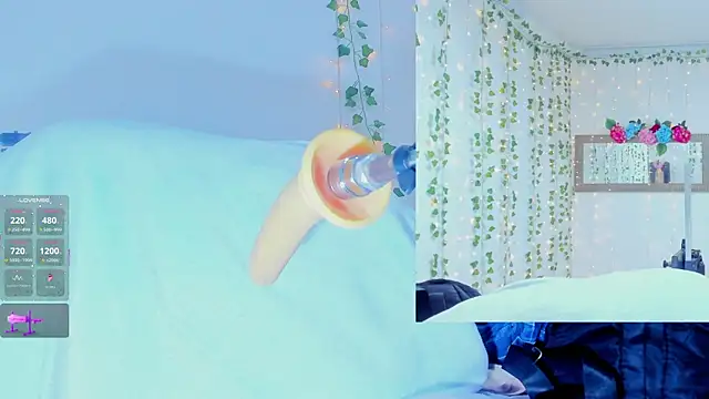 Tiffanny Love  online show from October 28, 9:13 am