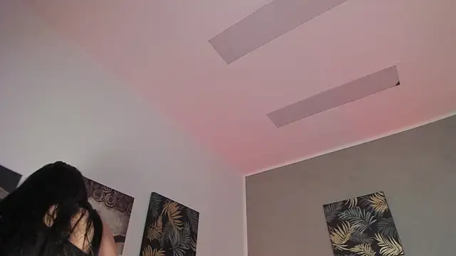 Kathia Morelli online show from March 7, 9:17 am