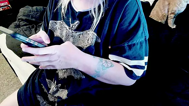 doomednympho online show from April 18, 8:20 pm