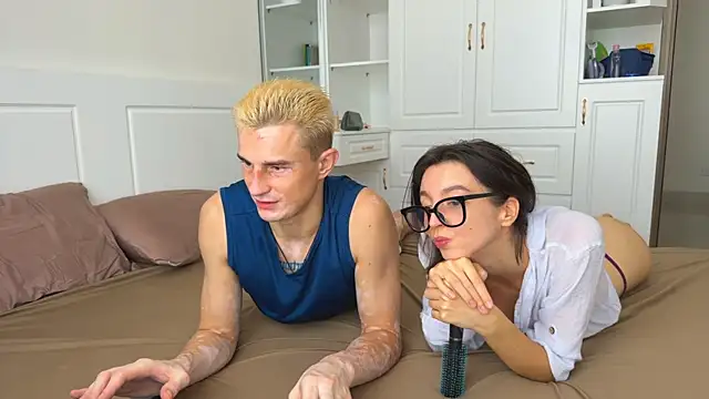 Morning Stars online show from December 14, 3:01 am