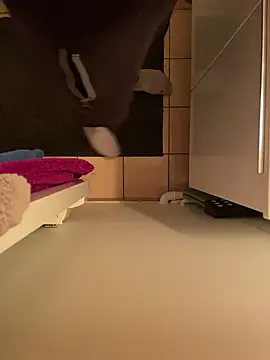 Snapshot of dimitriei chatting on October 15, 6:41 pm dimitriei online show from October 15, 6:41 pm