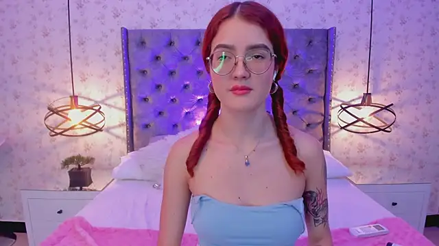 Snapshot of MiaWinx chatting on January 9, 1:18 am MiaWinx online show from January 9, 1:18 am