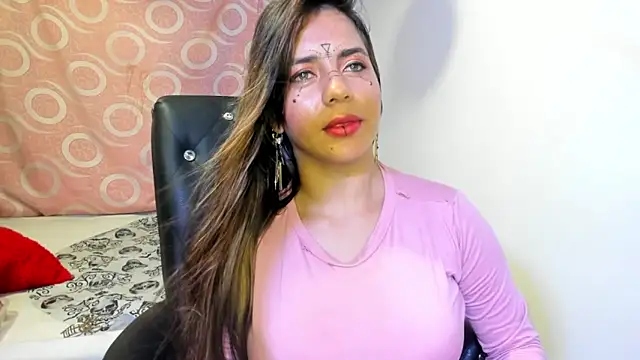 1julianasalazar online show from October 25, 4:20 am