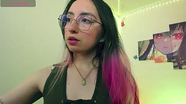 Snapshot of Julieta_cott chatting on March 15, 2:14 am Julieta cott online show from March 15, 2:14 am