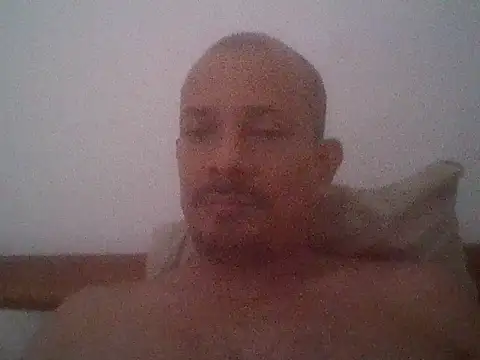 Snapshot of snoppie chatting on October 9, 2:48 pm snoppie online show from October 9, 2:48 pm