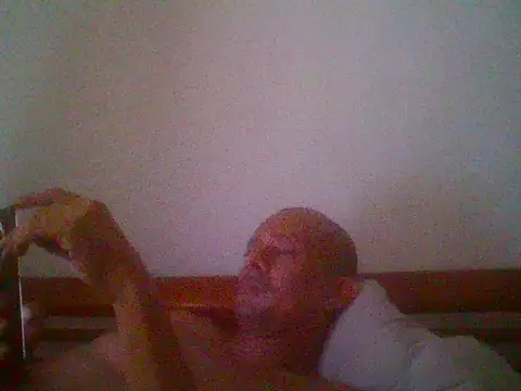 Snapshot of snoppie chatting on October 14, 5:14 pm snoppie online show from October 14, 5:14 pm