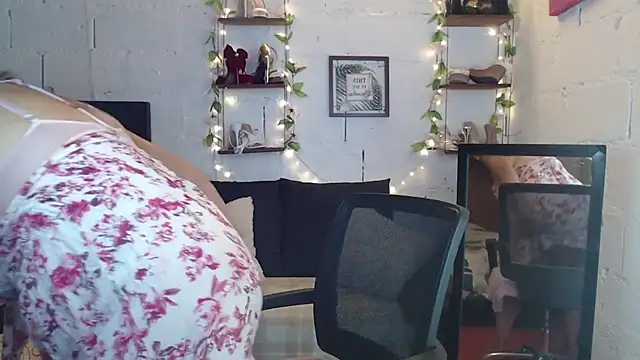 missrosario stepmoan online show from February 12, 2:23 pm