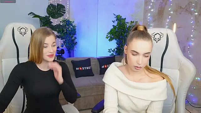 Linda054 online show from December 17, 11:39 am