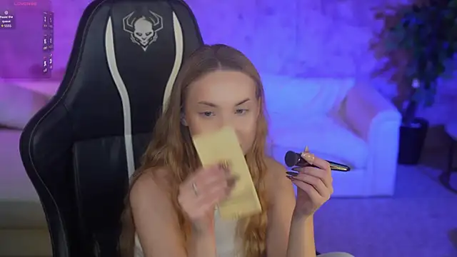 Linda054 online show from October 6, 4:10 am