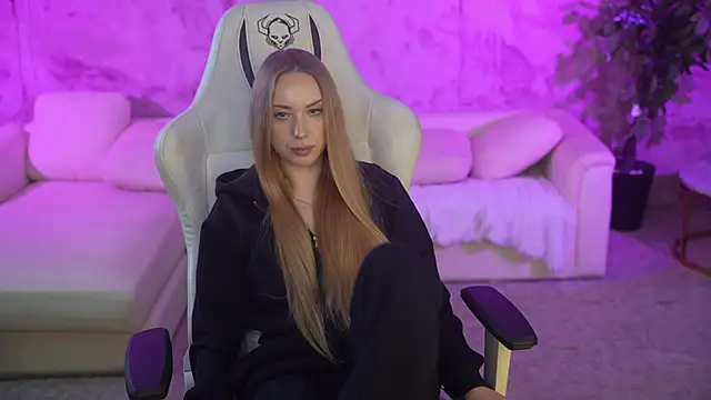 Linda054 online show from October 8, 3:37 am