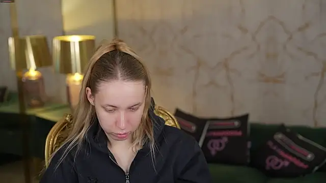 Linda054 online show from November 7, 2:22 am