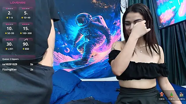 HotCouple 697 online show from January 5, 4:58 am