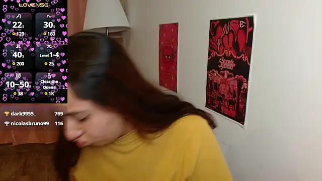 Snapshot of emitaa17228o chatting on March 11, 12:33 am emitaa17228o online show from March 11, 12:33 am