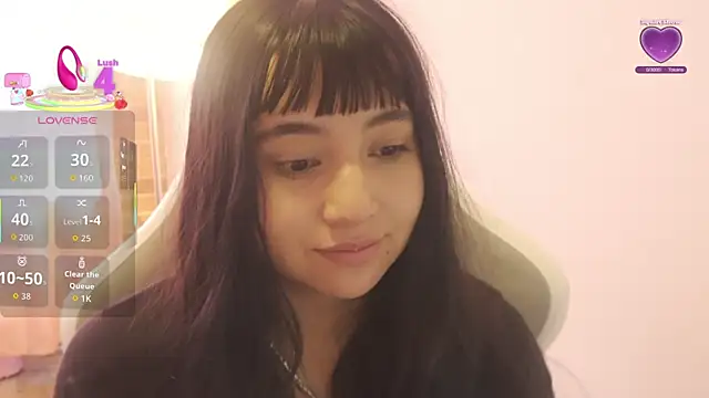 Snapshot of emitaa17228o chatting on April 12, 7:52 pm emitaa17228o online show from April 12, 7:52 pm
