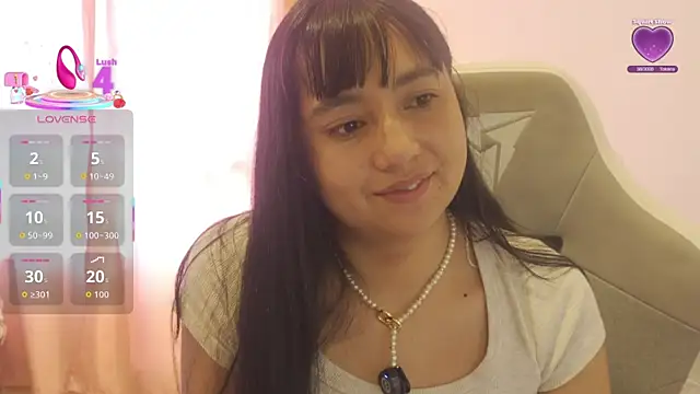 Snapshot of emitaa17228o chatting on May 6, 9:09 pm emitaa17228o online show from May 6, 9:09 pm