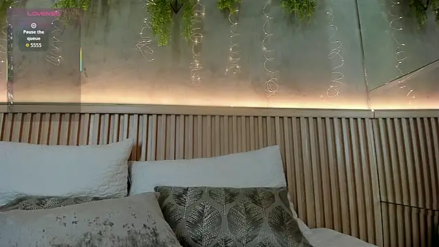 Lana Lann online show from January 10, 1:13 pm