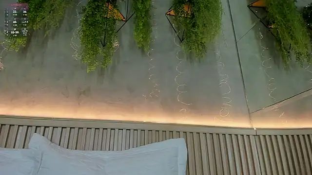 Snapshot of Lana_Lann chatting on May 18, 1:39 pm Lana Lann online show from May 18, 1:39 pm