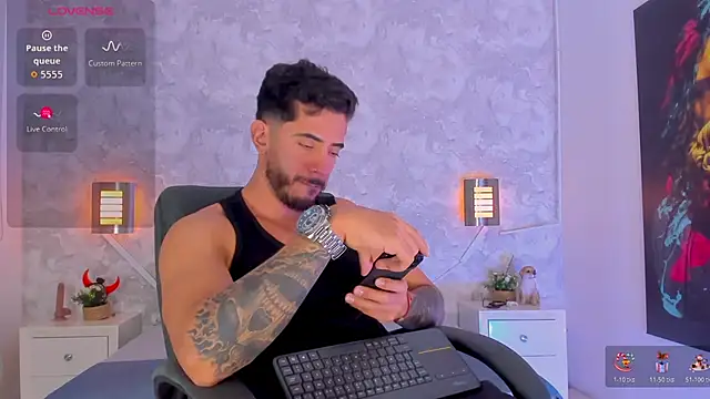 Snapshot of Nate_franco chatting on November 22, 7:07 am Nate franco online show from November 22, 7:07 am