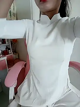 Snapshot of ___Erin___ chatting on February 20, 2:02 pm Erin online show from February 20, 2:02 pm