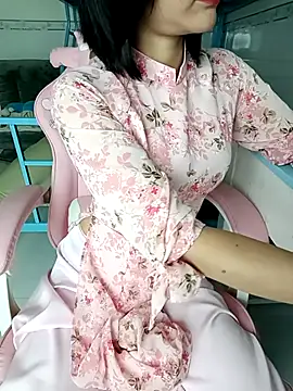 Snapshot of ___Erin___ chatting on September 11, 3:23 pm Erin online show from September 11, 3:23 pm