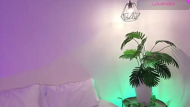 samanthaevanss1 online show from April 21, 8:12 pm