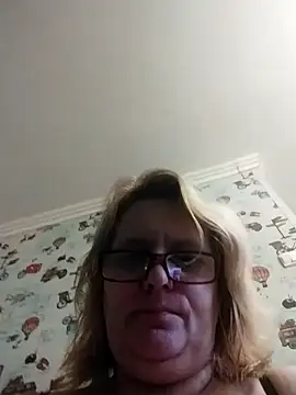 Forest-Lady online show from November 1, 9:33 am