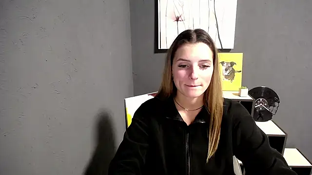 lady olivia  online show from October 20, 3:45 pm