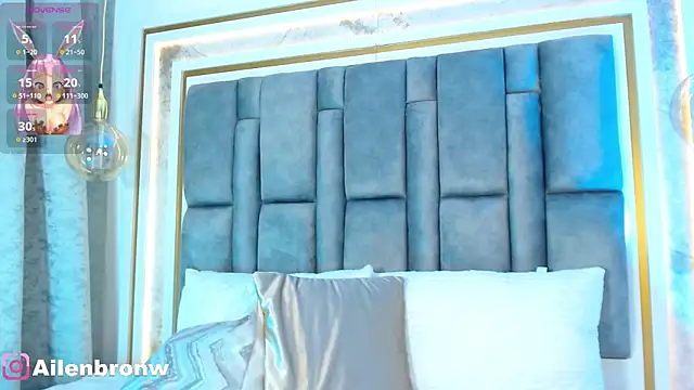 elianabrown online show from March 21, 1:24 am