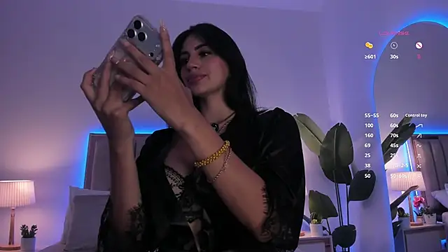 Taylor-Jonnees online show from May 9, 4:34 pm