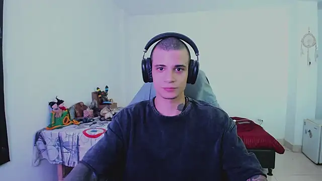 Balo lovers online show from March 12, 11:01 pm