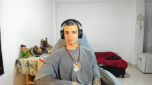 Balo lovers online show from March 18, 7:42 pm