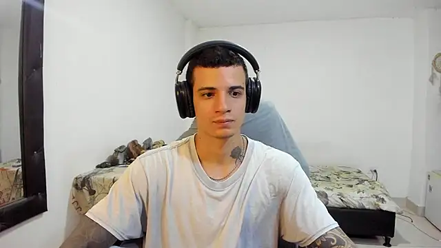 Balo lovers online show from November 4, 3:55 pm