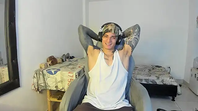 Balo lovers online show from April 23, 5:15 pm