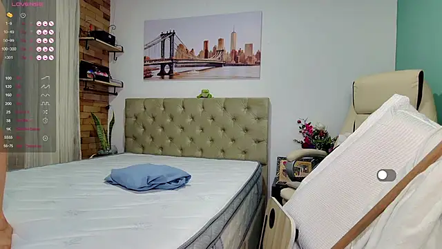 yanella fire online show from February 18, 3:31 am