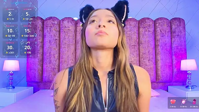 Snapshot of Victoria_Adams14 chatting on November 19, 3:06 am Victoria Adams14 online show from November 19, 3:06 am