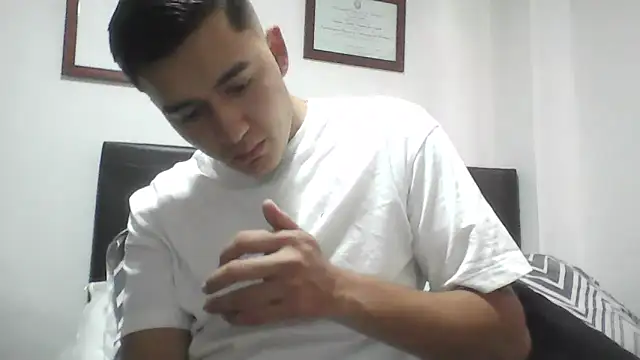 Estebitan vm online show from April 25, 7:22 pm