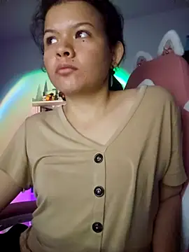 azumiichan online show from February 5, 4:59 am