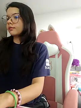 azumiichan online show from March 6, 9:55 pm