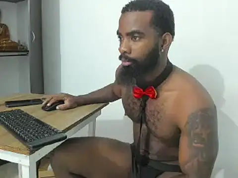 Snapshot of Freedom_24 chatting on February 3, 11:58 pm Freedom 24 online show from February 3, 11:58 pm