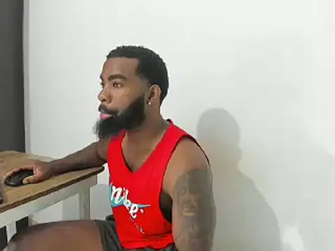 Snapshot of Freedom_24 chatting on February 18, 4:48 am Freedom 24 online show from February 18, 4:48 am