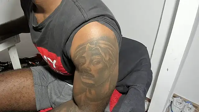 Snapshot of Freedom_24 chatting on September 24, 11:19 pm Freedom 24 online show from September 24, 11:19 pm