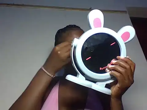 hot nina online show from February 20, 6:37 am