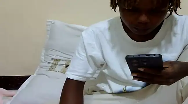 Sexy kienyeji online show from February 3, 5:46 pm